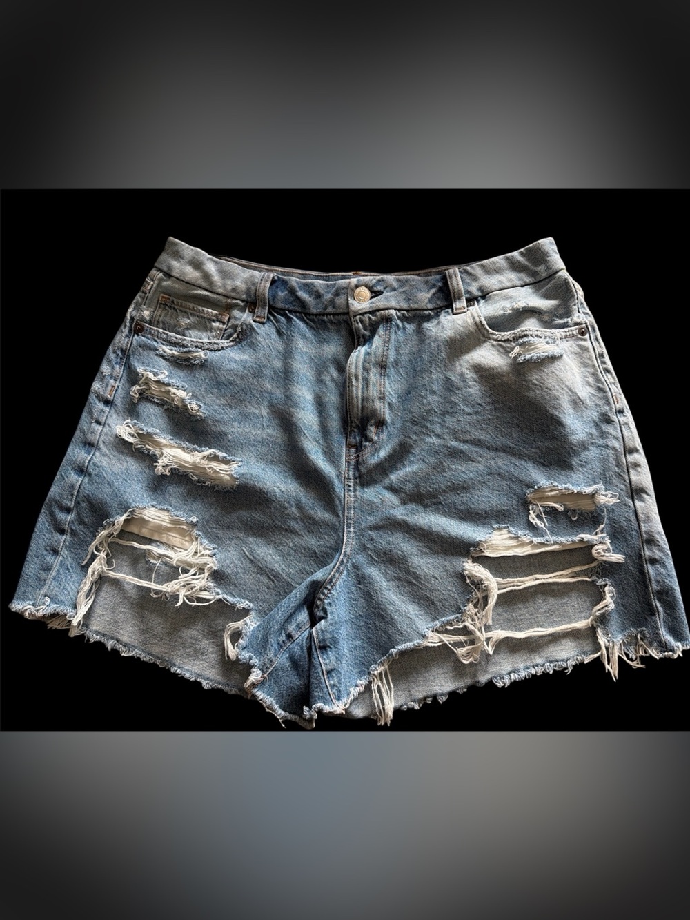 American Eagle Outfitters light blue denim shorts with contrast stitching